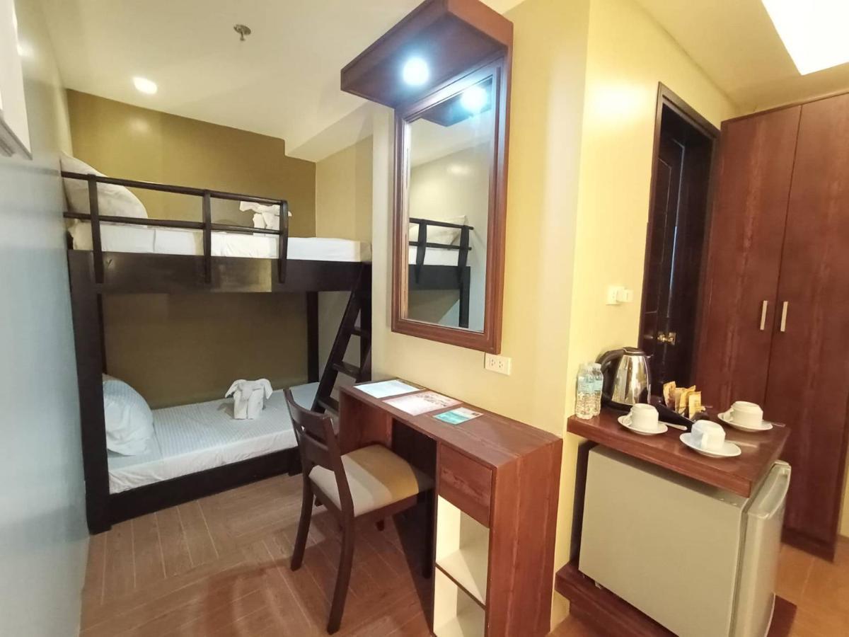 Treasure Island Hotel With Mini Water Adventure Masbate City Eksteriør bilde