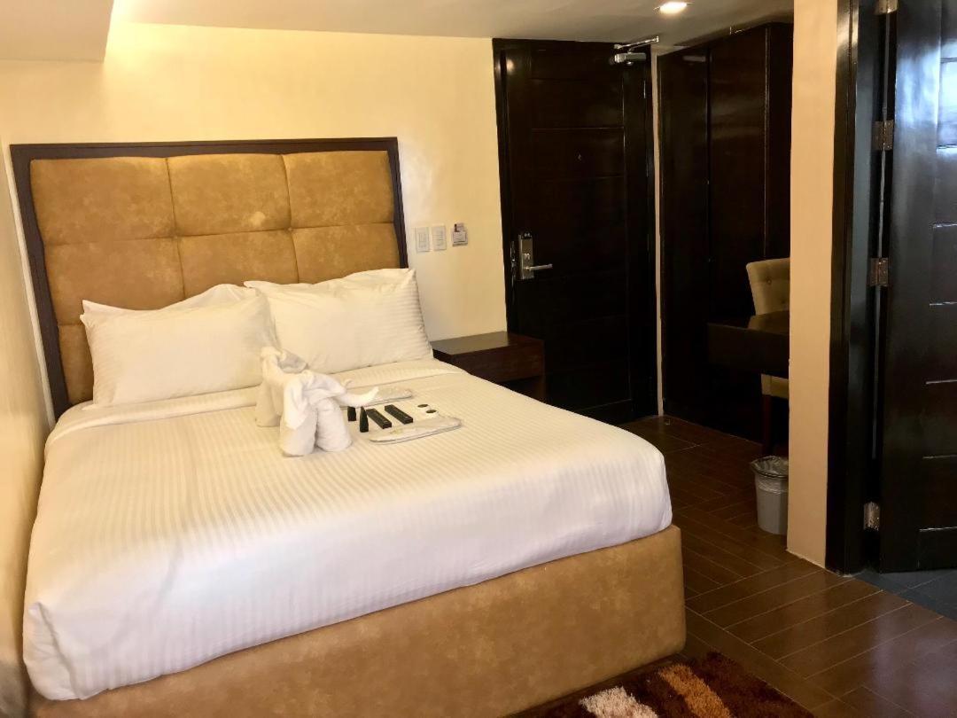 Treasure Island Hotel With Mini Water Adventure Masbate City Eksteriør bilde